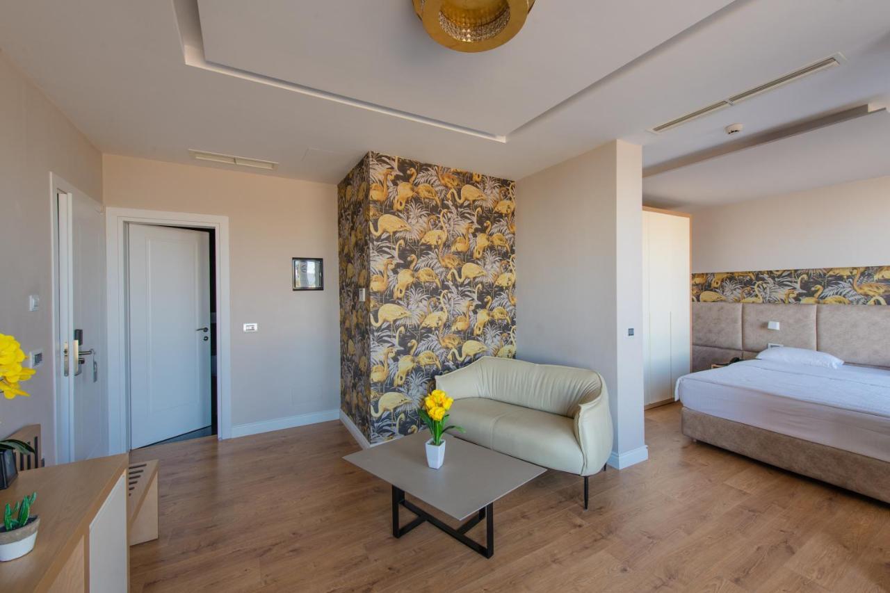 Marina Premium Hotel & Apartment Vlorë Εξωτερικό φωτογραφία