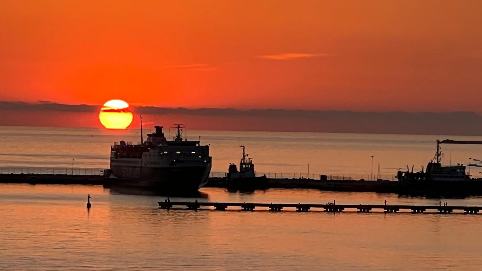 Marina Premium Hotel & Apartment Vlorë Εξωτερικό φωτογραφία