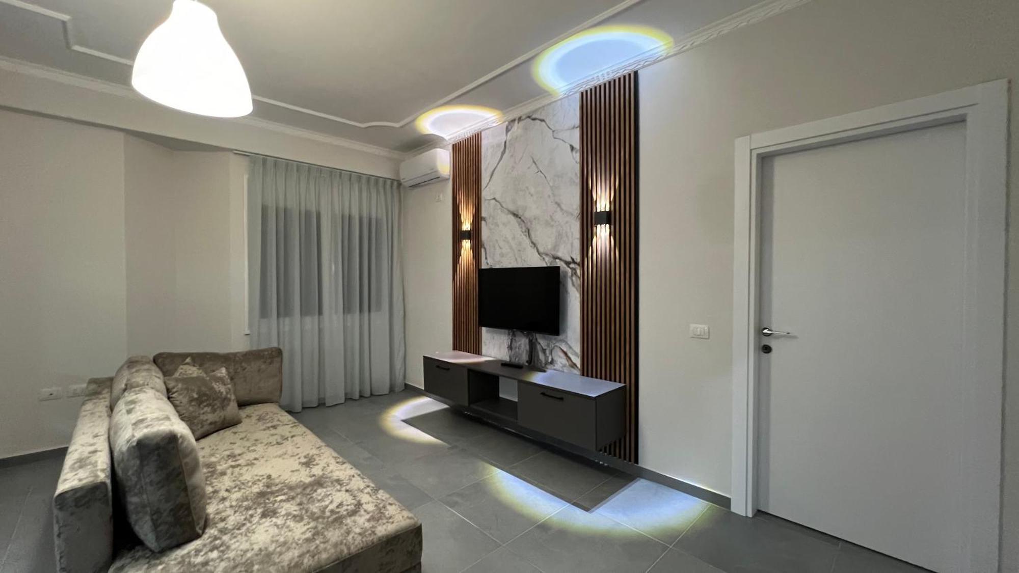 Marina Premium Hotel & Apartment Vlorë Δωμάτιο φωτογραφία
